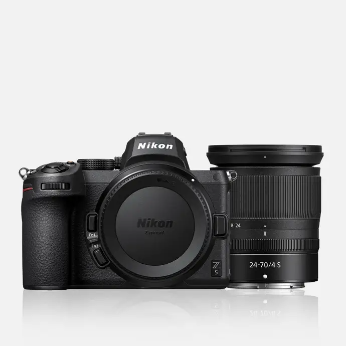 NIKON Z5 Mirrorless Camera 24-70 mm